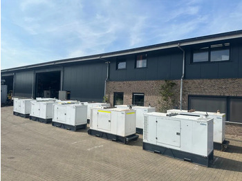 Generador industriale Iveco FPT NEF45 SM1A.A004 Stamford 60 kVA Silent Renrtal generatorset: foto 2