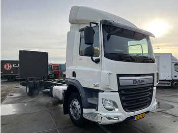 Camión chasis DAF CF 260