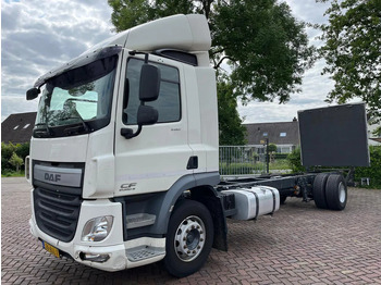 Camión chasis DAF CF 260