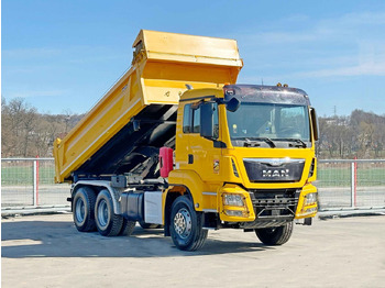 Camión volquete MAN TGS 33.440