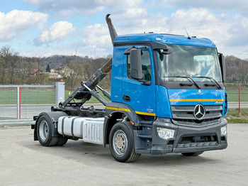 Camión multibasculante MERCEDES-BENZ Antos 1833