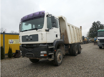 Camión volquete MAN TGA 33.390