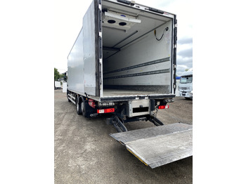 Camión frigorífico para transporte de alimentos RENAULT T: foto 3 Camión frigorífico para transporte de alimentos RENAULT T: foto 3