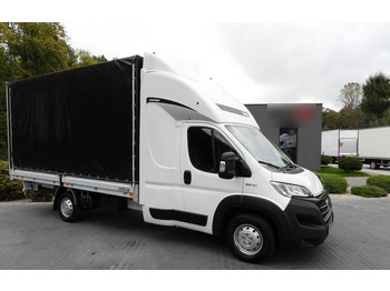 Furgoneta con lona FIAT Ducato