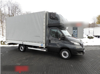 Furgoneta con lona IVECO Daily 35s18