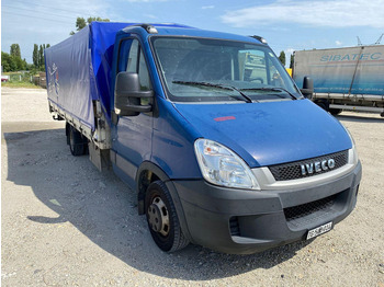 Furgoneta con lona IVECO Daily 35C15