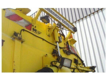 Barredora vial Mercedes-Benz SK 1820 4x2 Schienenreinigungs Kehrmaschine RAIL: foto 5