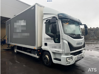 Camión caja cerrada IVECO