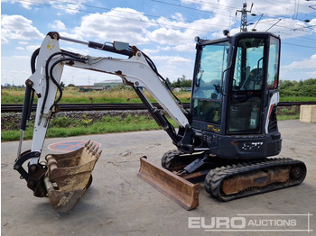 Miniexcavadora BOBCAT E27
