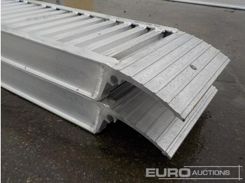 Rampa de carga nuevo Unused CLM 85.25 Aluminium Loading Ramps (2 of) 2920kg Capacity, 2500mm Length: foto 4