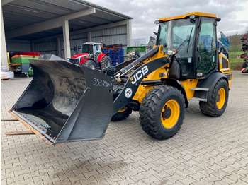 Cargadora JCB 409