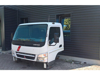 Cabina e interior MITSUBISHI