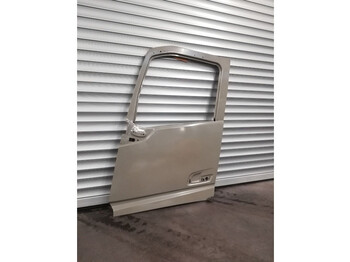 Puerta y piezas VOLVO