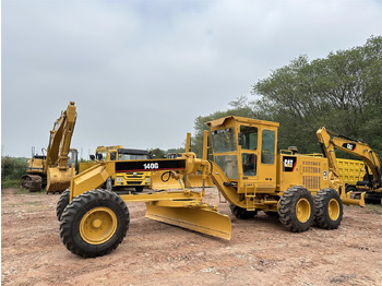 Grader CATERPILLAR 140G
