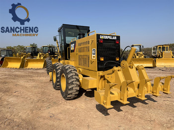 Grader CATERPILLAR 140H: foto 3