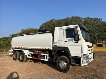 Camión cisterna SINOTRUK HOWO