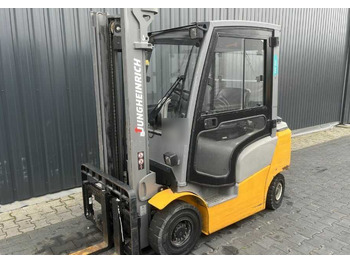 Carretilla elevadora de gas JUNGHEINRICH TFG