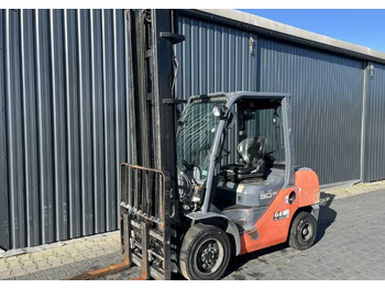 Carretilla elevadora diésel TOYOTA FDF 30