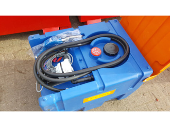 Camión cisterna para transporte de combustible nuevo ADBLUE tank: foto 2