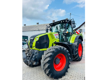 Tractor CLAAS Axion 810