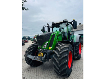 Tractor FENDT 828 Vario