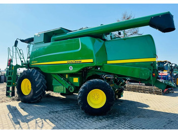 Cosechadora de granos John Deere T670: foto 3