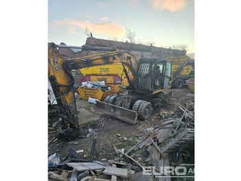 Excavadora de ruedas JCB JS130W