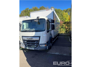 Camión caja cerrada DAF LF 180
