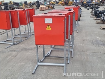 Equipo de construcción 400 Volt Distributing Boxes (5 of): foto 4 Equipo de construcción 400 Volt Distributing Boxes (5 of): foto 4