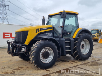 Tractor JCB