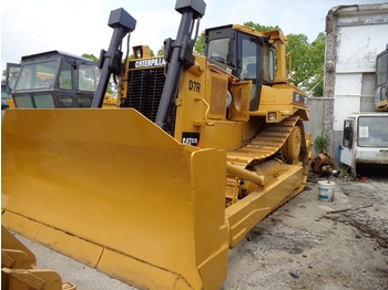 Bulldozer CATERPILLAR D7R: foto 1