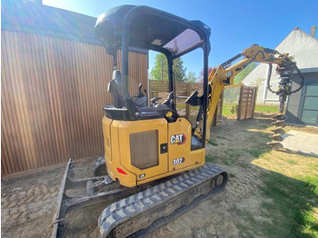 Miniexcavadora CATERPILLAR 302