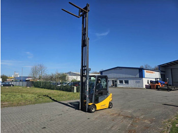 Carretilla elevadora eléctrica Jungheinrich EFG320: foto 3