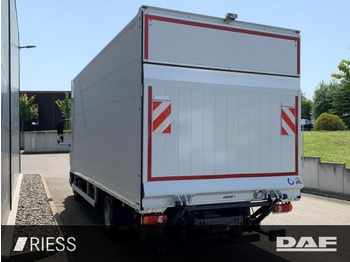 Furgoneta caja cerrada DAF XB 210 FA 7,49 to Koffer LBW Klima Automatik: foto 4