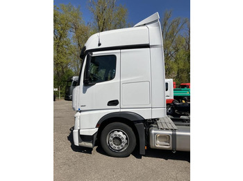 Cabeza tractora MERCEDES-BENZ Actros 1851