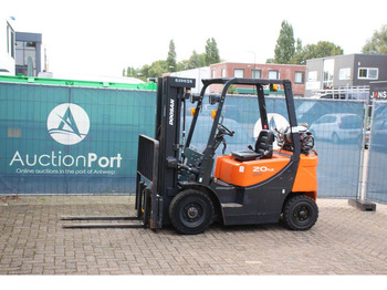 Carretilla elevadora de gas DOOSAN