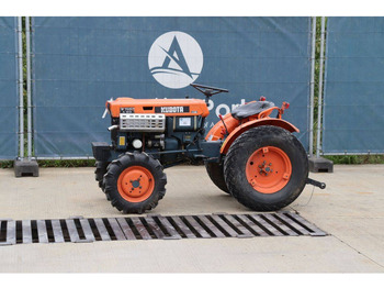Tractor KUBOTA B series