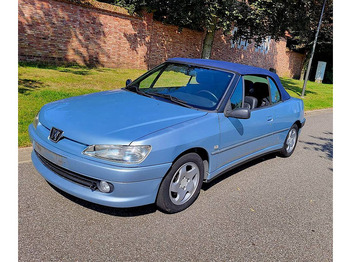Sedan PEUGEOT