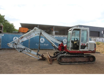 Excavadora de cadenas TAKEUCHI TB175