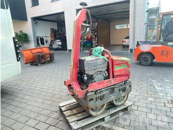 Mini compactadora AMMANN AR65