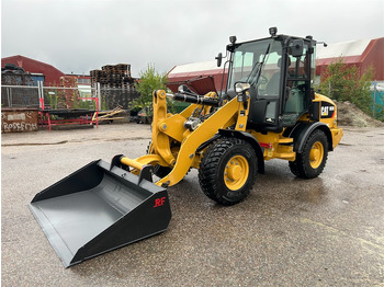 Cargadora de ruedas CATERPILLAR