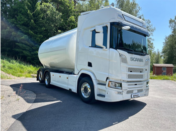 Camión cisterna SCANIA R 500