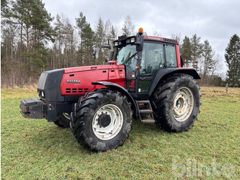 Tractor VALTRA 8000