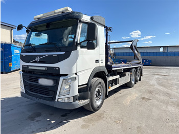 Camión portacontenedor de cadenas VOLVO FM7