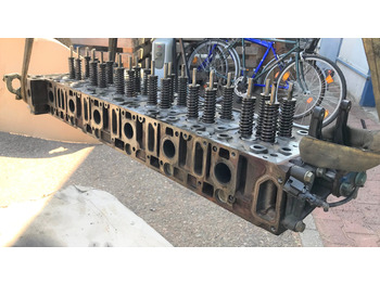 Motor y piezas para Camión Mercedes Actros MP4 Euro 6 Cylinderhead OM470: foto 2