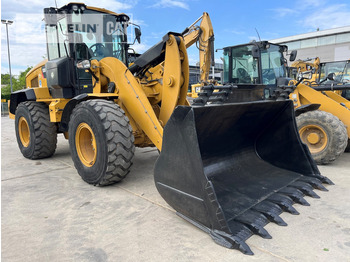 Cargadora de ruedas CATERPILLAR 938M