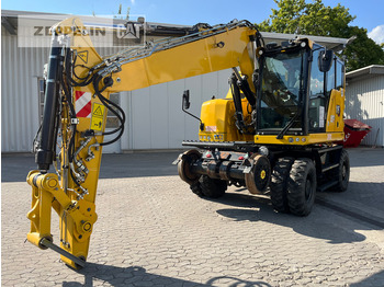 Excavadora CATERPILLAR M323F