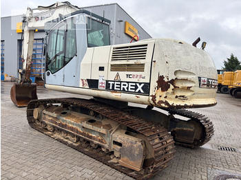 Excavadora de cadenas TEREX