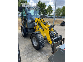 Cargadora de ruedas WACKER