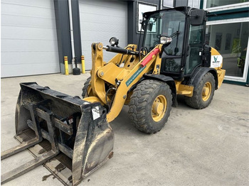 Cargadora articulada CAT 906M (8758): foto 4